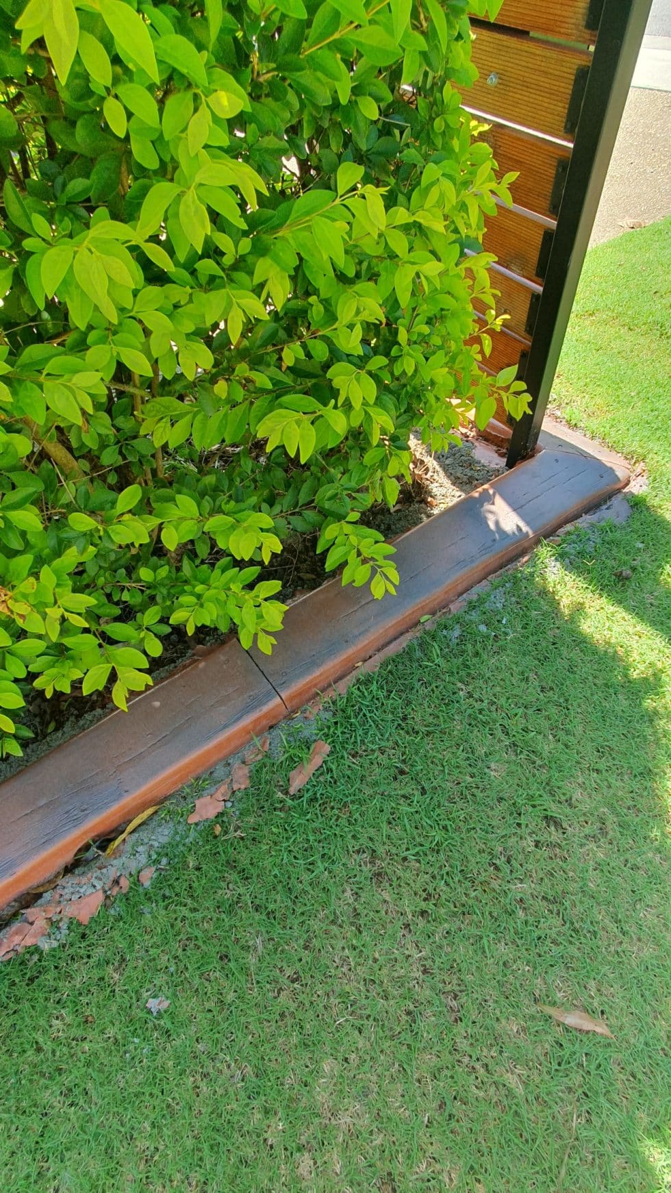 Concrete Garden Edging Brisbane Kerbing Forever